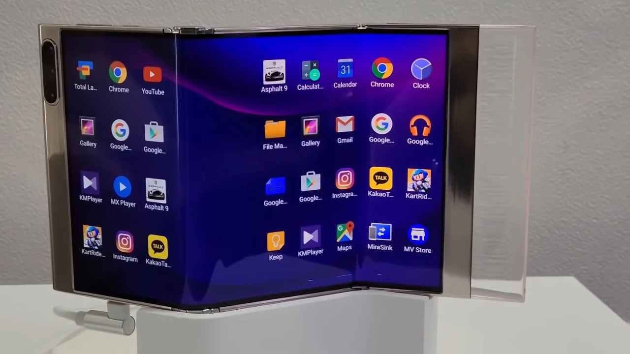 iMID 2021 Korea Display Exhibition - Samsung Display 2021 Tri-Fold Smartphone